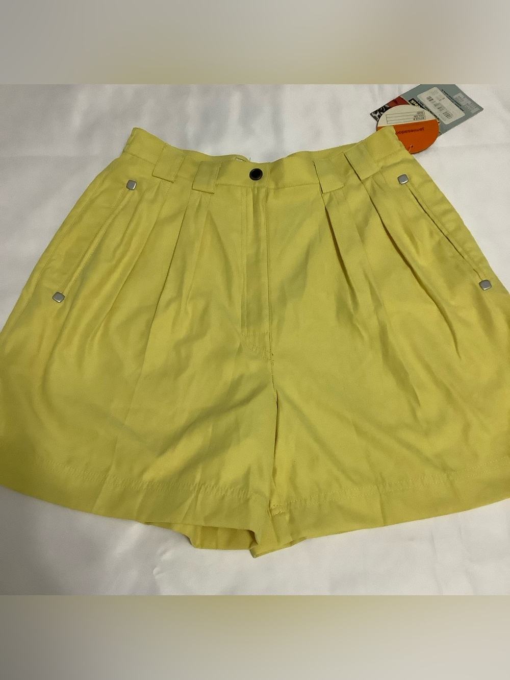 Jamie Sadock Golf Yellow High Rise Pleated Shorts Size 4 NWT (W334)